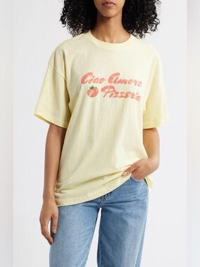 Golden Hour • NWT Yellow 'Ciao Amore Pizzeria' Graphic Tee PTP 23”